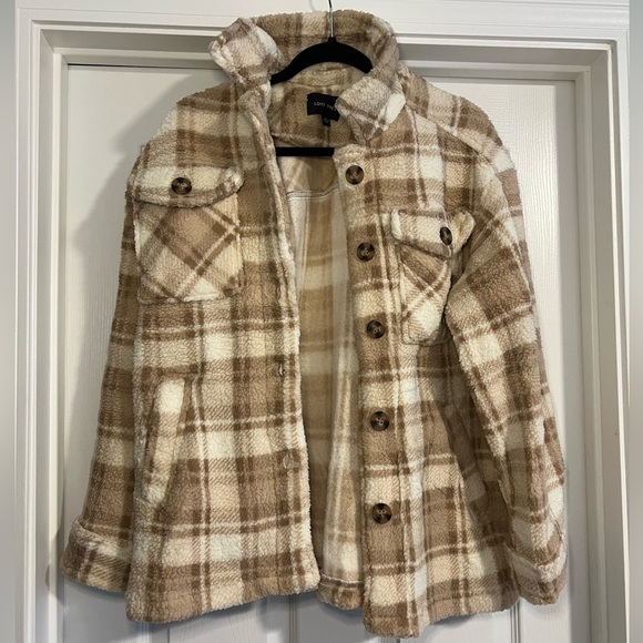 Love Tree Shacket - Picture 5 of 7